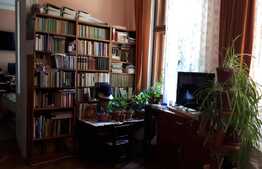 Apartament de 2 camere, la casă, zona Blumăna