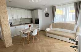 Apartament de 4 camere, 83 mp, etaj intermediar, zona Vivo!