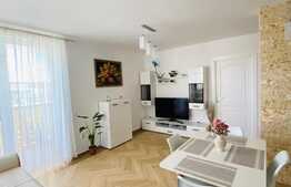 Apartament de 4 camere, 83 mp, etaj intermediar, zona Vivo!