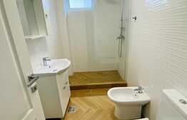 Apartament de 4 camere, 83 mp, etaj intermediar, zona Vivo!