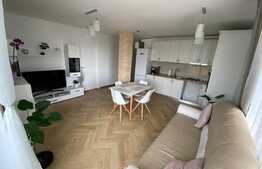 Apartament de 4 camere, 83 mp, etaj intermediar, zona Vivo!