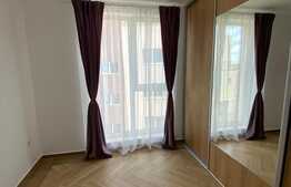 Apartament de 4 camere, 83 mp, etaj intermediar, zona Vivo!