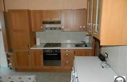 De vanzare apartament 1 camera, 32 mp utili, zona Bloc Spray, parcare inclusa