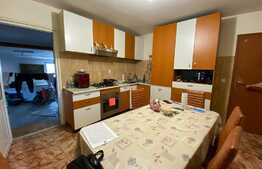 Casa moderna cu o compartimentare foarte buna, 230 mp, in Tarlungeni