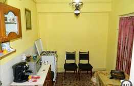 Apartament de vanzare 3 camere, 76 mp utili, zona Aurel Vlaicu, cu parcare