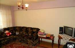 Apartament de vanzare 3 camere, 76 mp utili, zona Aurel Vlaicu, cu parcare
