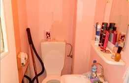 Apartament de vanzare 3 camere, 76 mp utili, zona Aurel Vlaicu, cu parcare