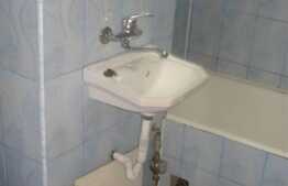 1 camera de vanzare la 3 minute de Spitalul de Recuperare!