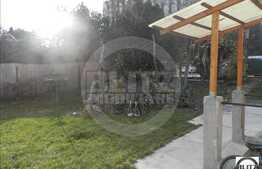 Vanzare apartament cu 108 mp in imobil tip casa, curte comuna 294 mp