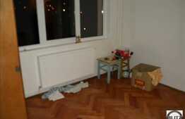 De inchiriat apartament 2 camere, decomandat, 51 mp, zona Hotel Premier