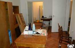 De inchiriat apartament 2 camere, decomandat, 51 mp, zona Hotel Premier