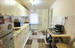 Apartament de familie - 3 camere, 65 mp utili + loc de parcare