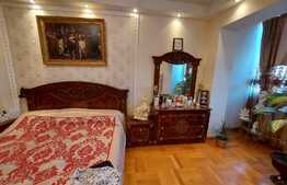 3 camere, 75 mp, 2 balcoane, parcare, zona Florilor