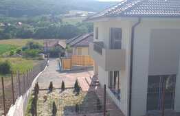 Casa individuala de vanzare in Popesti, 110 mp utili / 650 mp teren/15 mp front 