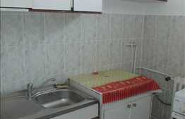 Garsoniera 28 mp, etaj intermediar, zona strazii Constantin Brancusi