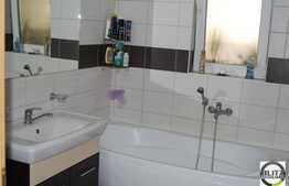 Vanzare 3 camere, 69 mp plus 2 balcoane, zona Sub Cetate