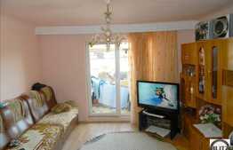 De vanzare apartament cu 1 camera, 37 mp utili, loc parcare si boxa, zona Real