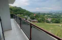 Apartament nemobilat, 3 camere, 71 mp, 2 parcari, Donath Park