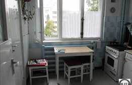 2 camere, 48 mp, etaj intermediar, zona Politiei Rutiere