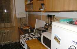 Apartament 4 camere de vanzare, 76 mp utili, zona Clabucet, cu boxa inclusa