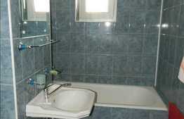 2 camere, 53 mp, decomandate, zona strazii Bucium!