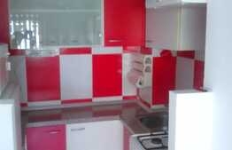 Apartament 3 camere, 97 mp, decomandat, cu magazie si beci, Ghimbav