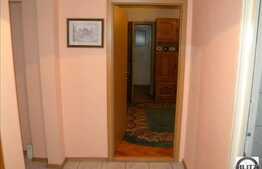 Vanzare apartament 5 camere, decomandat, 99 mp utili, zona Izlazului