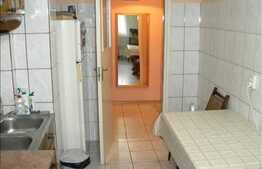 Vanzare apartament 5 camere, decomandat, 99 mp utili, zona Izlazului