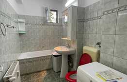 Apartament cu 2 camere, decomandat, 80 mp, parcare, zona Centrala