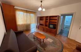 Apartament cu 2 camere, decomandat, 80 mp, parcare, zona Centrala