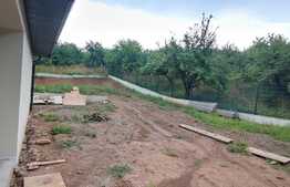 Casa individuala pe un nivel, 900 mp teren, 120 utili, la 13 km de centrul orasului!