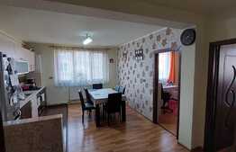 Apartament 3 camere, 55 mp, zona Terra