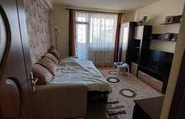 Apartament 3 camere, 55 mp, zona Terra