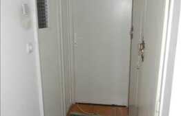 Apartament 3 camere, decomandat, 83 mp utili, boxa si loc parcare, zona Parang.