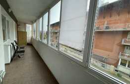 Apartament de 2 camere, modern, 50 mp, parcare subterana, zona Golden Tulip