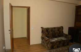 Vanzare apartament 3 camere, 72 mp utili, zona Campului, gradina si loc parcare