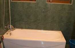 Vanzare apartament 3 camere, 72 mp utili, zona Campului, gradina si loc parcare