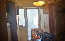 Apartament 4 camere, 90 mp, 2 balcoane, decomandat, Calea București