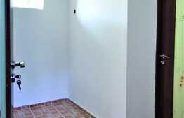 Esti in cautarea unei case de vacanta sau locuinta personala?? Iti propun: 4 camere, 250 metri suprafata construita, 1667 suprafata teren, Exterior Est