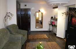 Apartament de vanzare situat in zona Plopilor, 2 camere semidecomandate, 50 mp