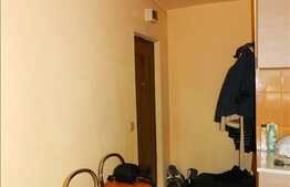 Vanzare garsoniera in zona Plopilor, finisata