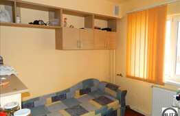 Vanzare garsoniera in zona Plopilor, finisata