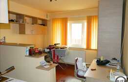 Vanzare garsoniera in zona Plopilor, finisata