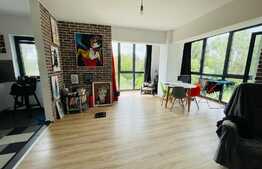 Apartament modern, etaj intermediar, panorama, garaj, zona Soporului 