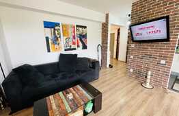 Apartament modern, etaj intermediar, panorama, garaj, zona Soporului 