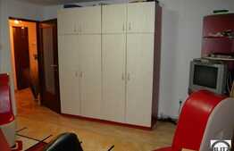 Vanzare 2 camere, decomandat, 50 mp utili, zona Oasului, imobil nou, parcare