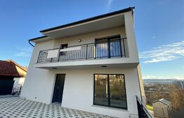 Casa cuplata, 225 mp utili, expunere sudica, Dambu Rotund