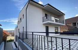 Casa cuplata, 225 mp utili, expunere sudica, Dambu Rotund