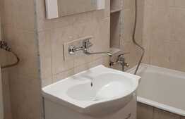 Garsoniera confort I, 28 mp utili plus balcon, zona Parang