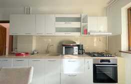 3 camere, semidecomandat, 60 mp, zona Mehedinti